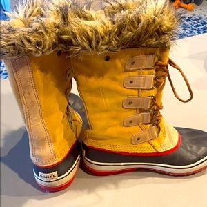 Sorel Waterproof Snow Boots- Joan of Arc
